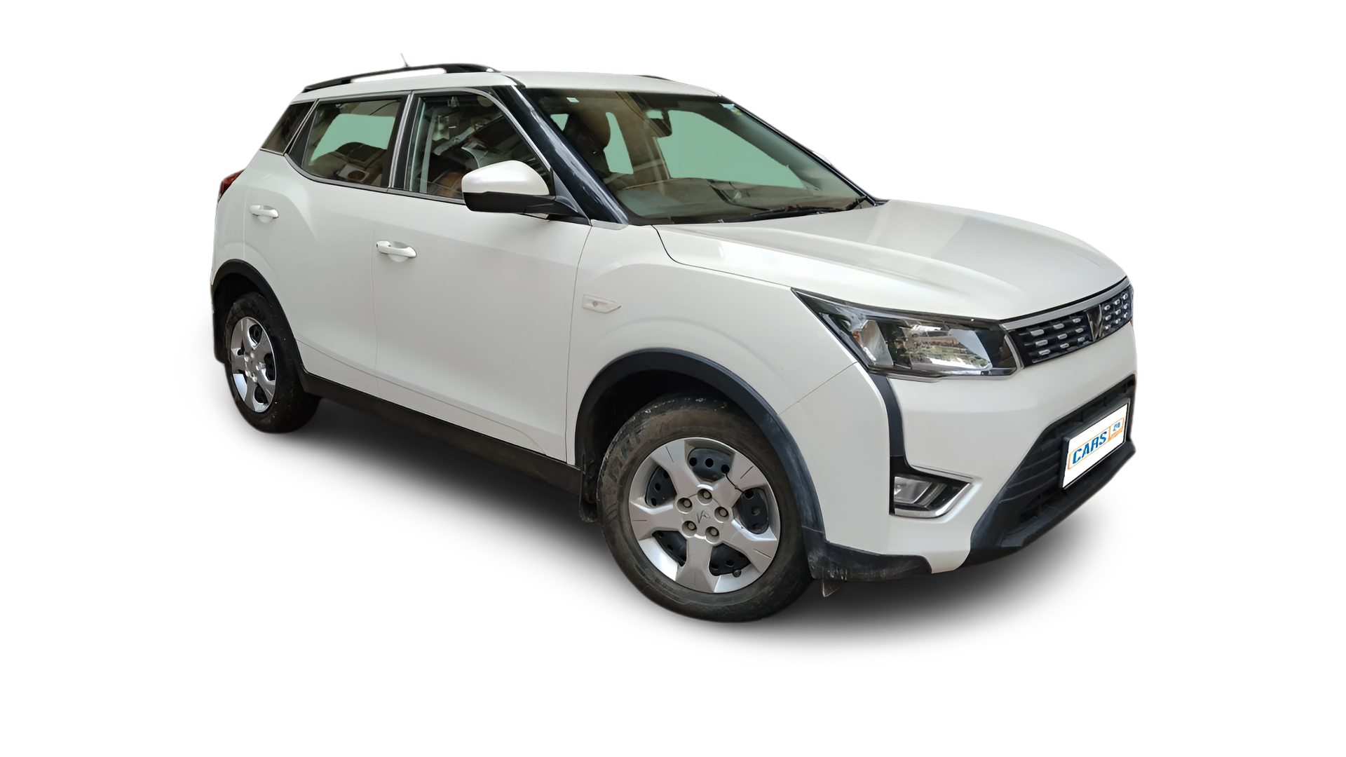 Mahindra XUV300-img